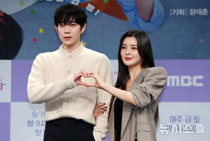 【フォト】イ・ソンビン＆キム・ヨンデ、ロマンスを一さじ