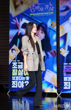 【フォト】イ・ソンビン＆キム・ヨンデ、ロマンスを一さじ