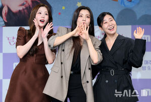 【フォト】チョ・アラム＆イ・ソンビン＆ラ・ミラン＆キム・ヨンデ、『月まで行こう』のキャストたち