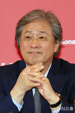 【フォト】釜山映画祭開幕作『仕方ない』記者懇談会