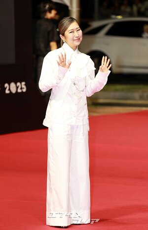 【フォト】『KPOPガールズ！　デーモン・ハンターズ』のマギー・カン監督登場＝釜山映画祭