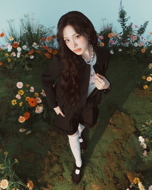 【フォト】IVEリズ　満開の美しさ…「8 seconds」モデル起用