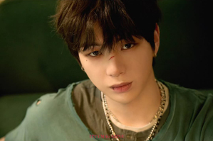 【フォト】カン・ダニエル、反抗的なコンセプトから静かな雰囲気まで完ぺき