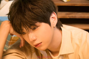 【フォト】カン・ダニエル、反抗的なコンセプトから静かな雰囲気まで完ぺき