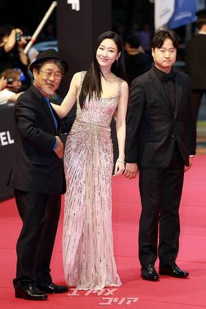 【フォト】第30回釜山映画祭のレッドカーペットを彩った豪華スターたち