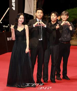 【フォト】第30回釜山映画祭のレッドカーペットを彩った豪華スターたち