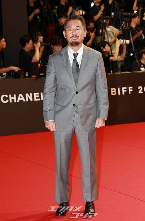 【フォト】第30回釜山映画祭のレッドカーペットを彩った豪華スターたち