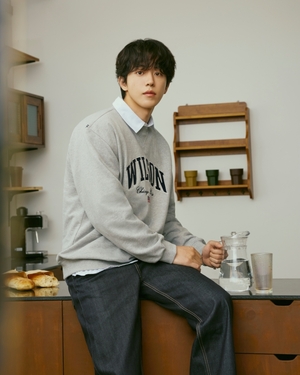 【フォト】ナム・ジュヒョク「Wilson」秋冬キャンペーン・グラビア公開…ゆったりテニスウエア・コーデ