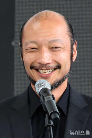 【フォト】二宮和也＆河内大和、『8番出口』舞台あいさつに登場＝釜山映画祭