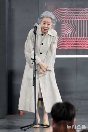 【フォト】ユン・ヨジョン＆ハン・ギチャン主演『結婚披露宴』記者懇談会＆舞台あいさつ＝釜山映画祭