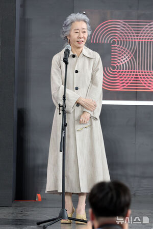 【フォト】ユン・ヨジョン＆ハン・ギチャン主演『結婚披露宴』記者懇談会＆舞台あいさつ＝釜山映画祭