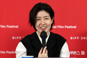 【フォト】シム・ウンギョン＆髙田万作、『旅と日々』記者会見に出席＝釜山映画祭