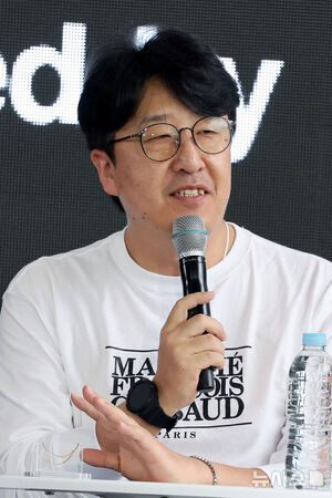 【フォト】チョン・ウ×チョン・スジョン×シン・スンホ　映画『チャング』BIFFオープントーク＝釜山映画祭