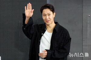 【フォト】チョン・ウ×チョン・スジョン×シン・スンホ　映画『チャング』BIFFオープントーク＝釜山映画祭