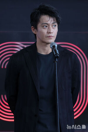 【フォト】ハン・ヒョジュ＆小栗旬　お似合い2ショット…『匿名の恋人たち』舞台あいさつ＝釜山映画祭