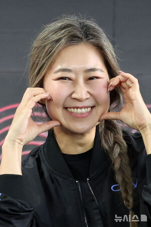 【フォト】オープントークに出席した『KPOPガールズ！　デーモン・ハンターズ』マギー・カン監督＝釜山映画祭