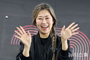 【フォト】オープントークに出席した『KPOPガールズ！　デーモン・ハンターズ』マギー・カン監督＝釜山映画祭