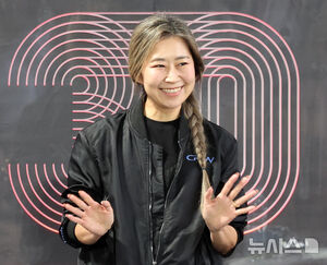 【フォト】オープントークに出席した『KPOPガールズ！　デーモン・ハンターズ』マギー・カン監督＝釜山映画祭