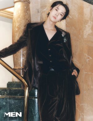 【フォト】NCTドヨン、タキシードからヒョウ柄まで…セクシーな魅力爆発