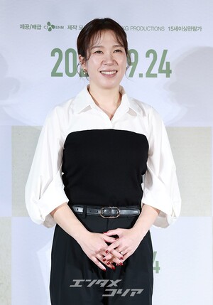 【フォト】イ・ビョンホン＆ソン・イェジン＆パク・ヒスン＆イ・ソンミン＆ヨム・へラン、『仕方ない』のキャストたち