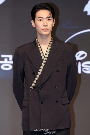 【フォト】ロウン×シン・イェウン×パク・ソハムら、『濁流』のキャスト集結