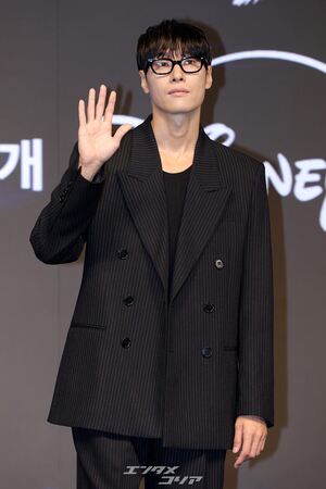 【フォト】ロウン×シン・イェウン×パク・ソハムら、『濁流』のキャスト集結