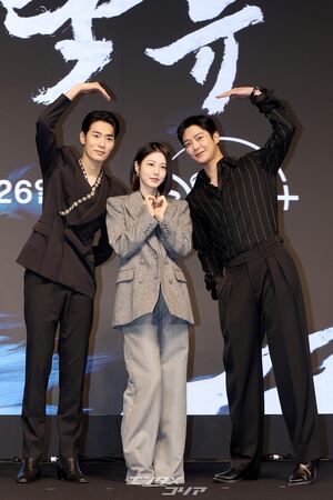 【フォト】ロウン×シン・イェウン×パク・ソハムら、『濁流』のキャスト集結