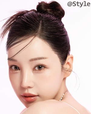 【フォト】元SeeYaナム・ギュリ　変わらぬ美しさ…清純＆白黒グラビア公開