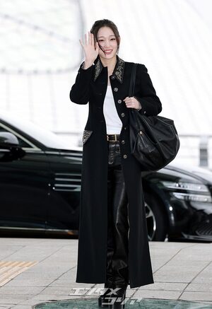 【フォト】ALLDAY PROJECTアニー「VERSACEのショーに行ってきます」