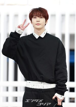 【フォト】NCTドヨン、腰パン姿でオランダへ