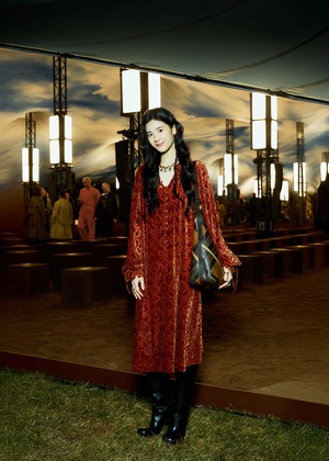 【フォト】Stray Kidsスンミンとチョン・ウンチェ、BURBERRYのショーに出席