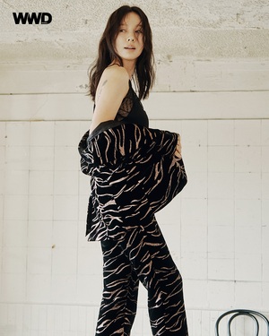 【フォト】レジェンドであり続けるイ・ヒョリ、魅惑的で強烈なオーラ