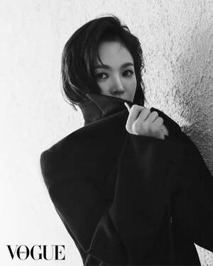 【フォト】ソン・ヘギョ、息をのむ魅惑的な姿…まさに国宝級の美しさ