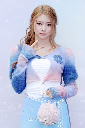 【フォト】KiiiKiiiイソル＆ハウム＆ジユ、童話の中のお姫さまのよう