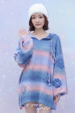 【フォト】KiiiKiiiイソル＆ハウム＆ジユ、童話の中のお姫さまのよう