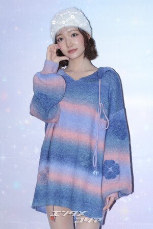 【フォト】KiiiKiiiイソル＆ハウム＆ジユ、童話の中のお姫さまのよう