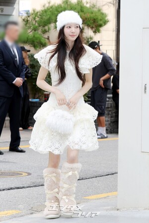 【フォト】ILLIT、甘い綿菓子のような少女たち