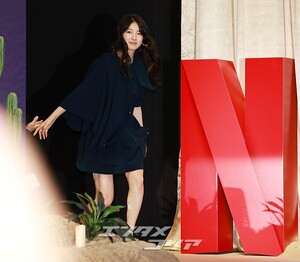 【フォト】女神オーラを漂わせるスジ…格の違う優雅さ