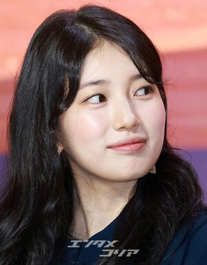 【フォト】スジ、きょうも清らかな美しさ