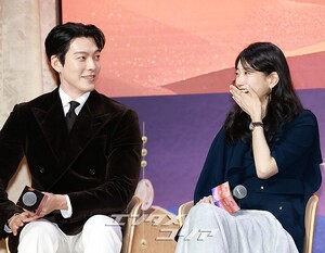 【フォト】キム・ウビン×スジ×アン・ウンジン×ノ・サンヒョンら、『魔法のランプにお願い』のキャストたち