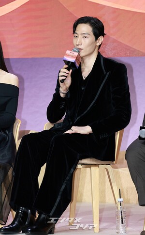 【フォト】キム・ウビン×スジ×アン・ウンジン×ノ・サンヒョンら、『魔法のランプにお願い』のキャストたち