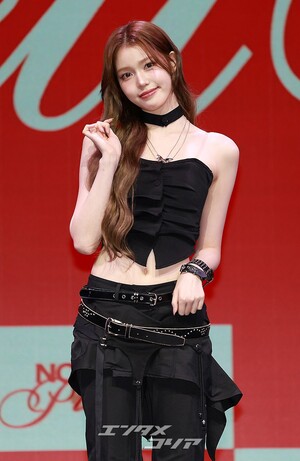 【フォト】iznaチョン・セビ、あふれる愛らしさ