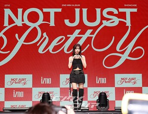 【フォト】iznaチェ・ジョンウン「ガールクラッシュ」な魅力