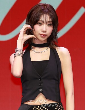 【フォト】iznaチェ・ジョンウン「ガールクラッシュ」な魅力