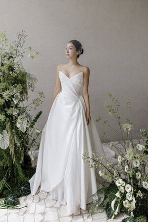 キム・オクビン　11月に結婚へ「一般人男性と非公開で挙式」