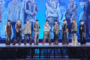 SEVENTEEN香港公演、7万2600席完売…ジャッキー・チェンがゲスト出演