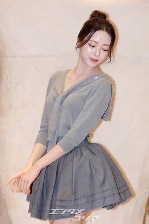 【フォト】ふんわりミニスカ姿のITZYユナ、バービー人形のようなビジュアル