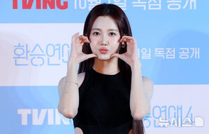 【フォト】イ・ヨンジン＆キム・イェウォン＆ユラ「『乗り換え恋愛4』見てね」