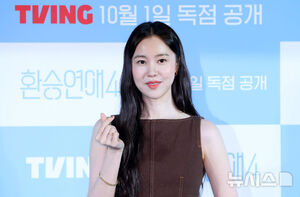 【フォト】イ・ヨンジン＆キム・イェウォン＆ユラ「『乗り換え恋愛4』見てね」