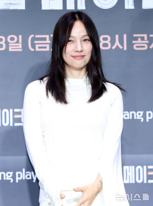 【フォト】イ・ヒョリ「16年ぶりにサバイバル・バラエティーのMC」